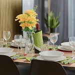 With 2 Bedrooms & Parking By Renters Διαμέρισμα Βρότσλαβ
