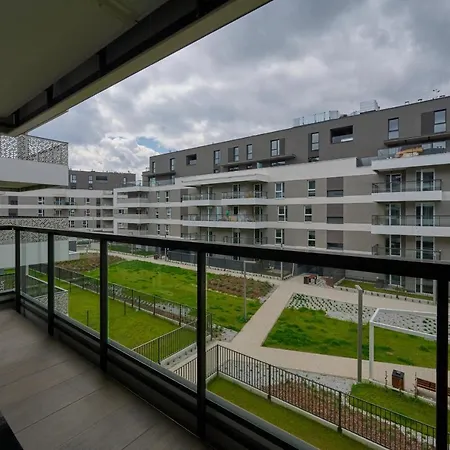 With 2 Bedrooms & Parking By Renters Daire