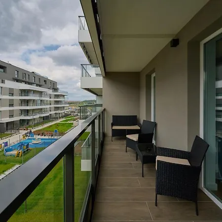 Appartement With 2 Bedrooms & Parking By Renters Wrocław