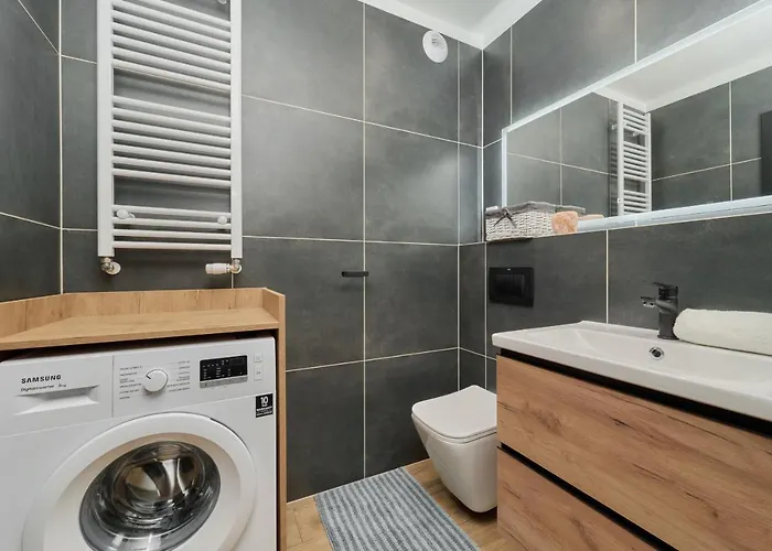 With 2 Bedrooms & Parking By Renters * Wroclaw