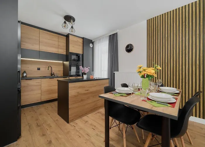 Apartment With 2 Bedrooms & Parking By Renters Wroclaw