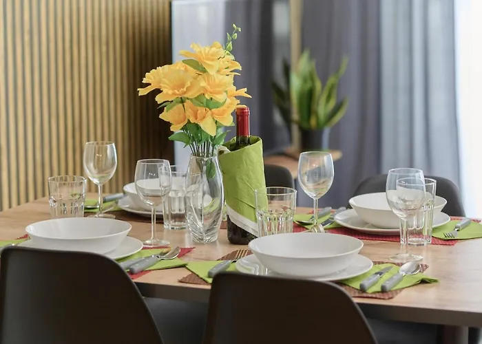 With 2 Bedrooms & Parking By Renters Apartment Wroclaw