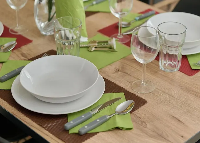 With 2 Bedrooms & Parking By Renters Apartment